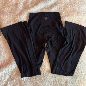 Aritzia Black Leggings